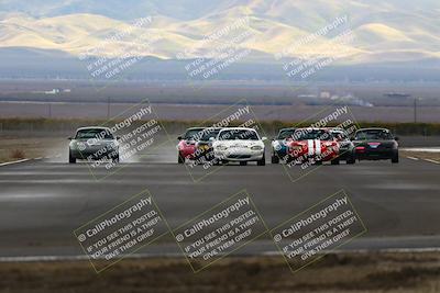 media/Nov-16-2025-CalClub SCCA (Sun) [[2975c16dfc]]/Group 4/Turn 1/